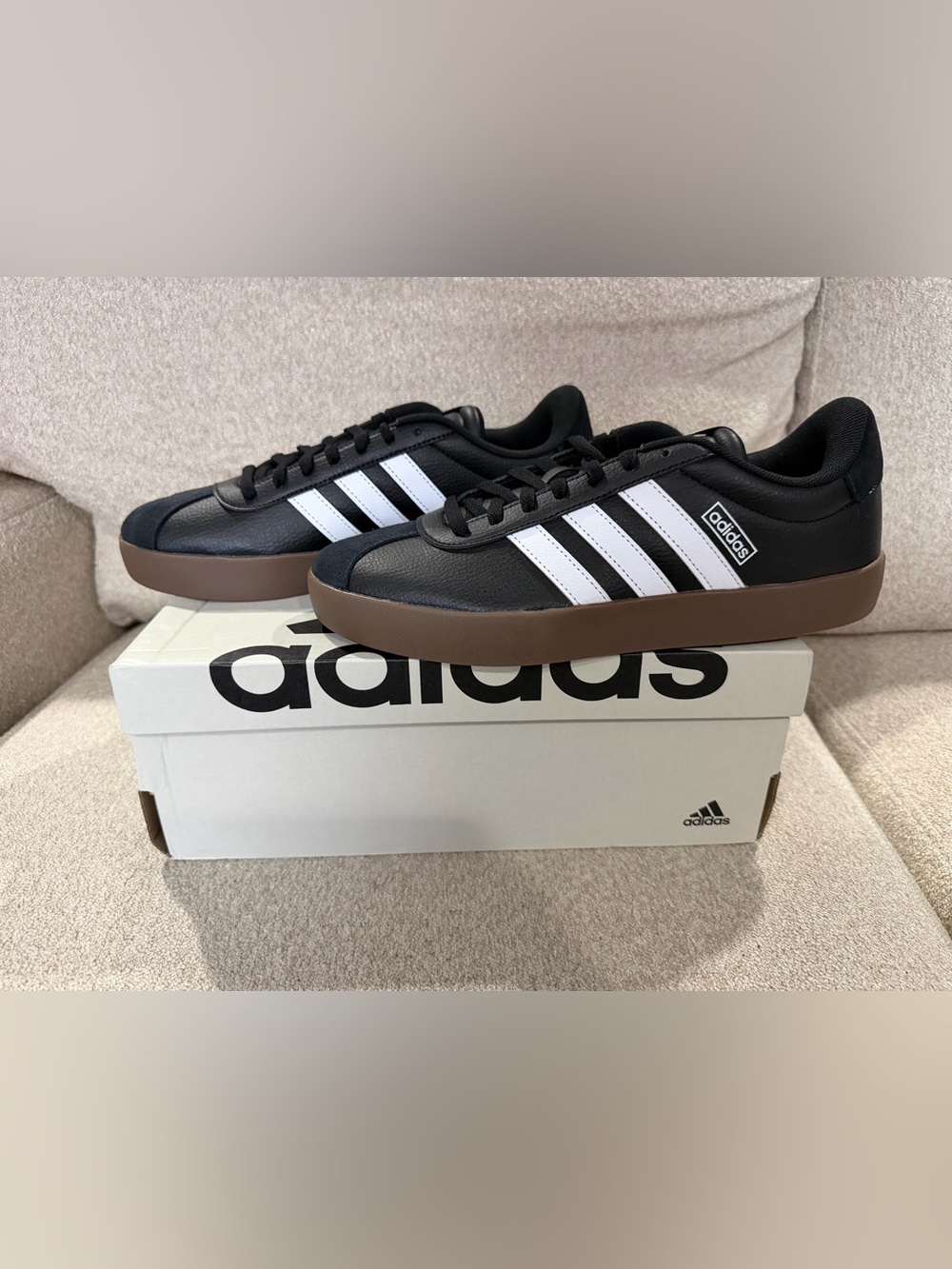 Adidas VL Court 3.0 NWT Men’s 9.5/Women’s 11